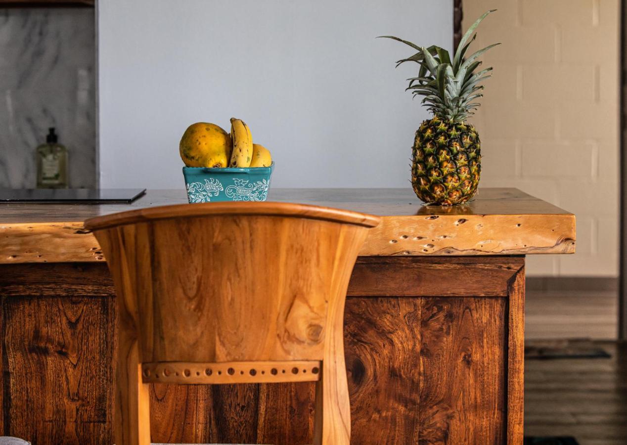 Breezy Beachfront Bali-Style Haven 180 Degree Oceanview Hau'ula Exterior foto